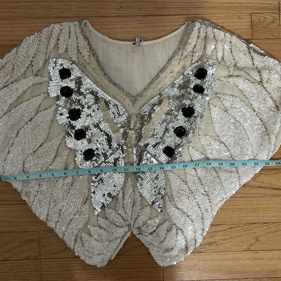 Vintage 100% Silk Sequin Butterfly Top- RARE - Picture 6 of 8